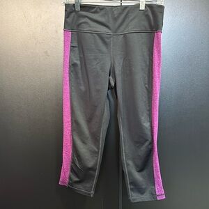 Ideology Mid Rise Crop Athletic,purple heathered stripe,key pocket
